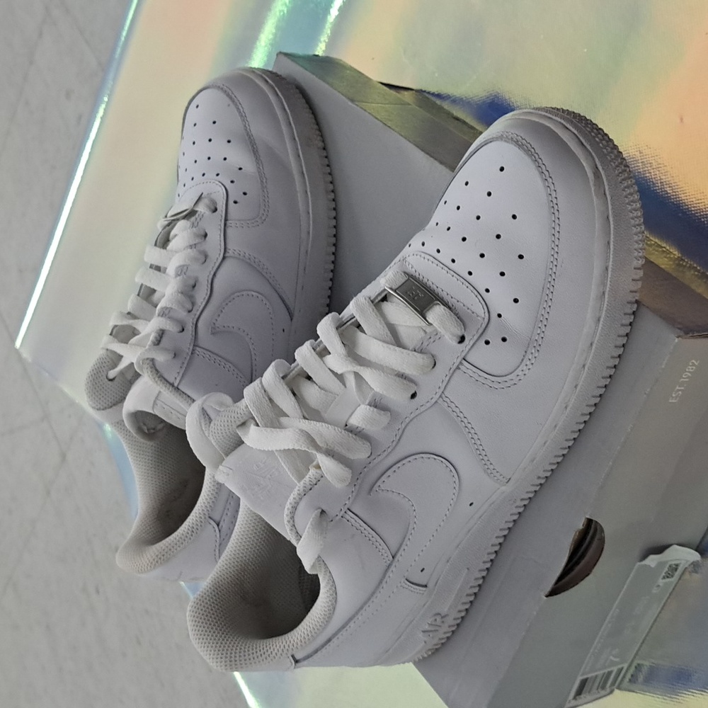 Nike Air Force 1 low triple White with box Missing One Insole